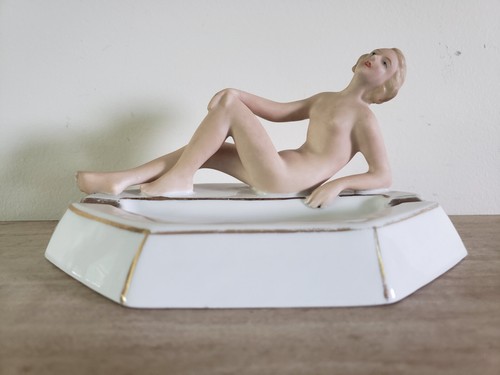 Posacenere nudo vintage
